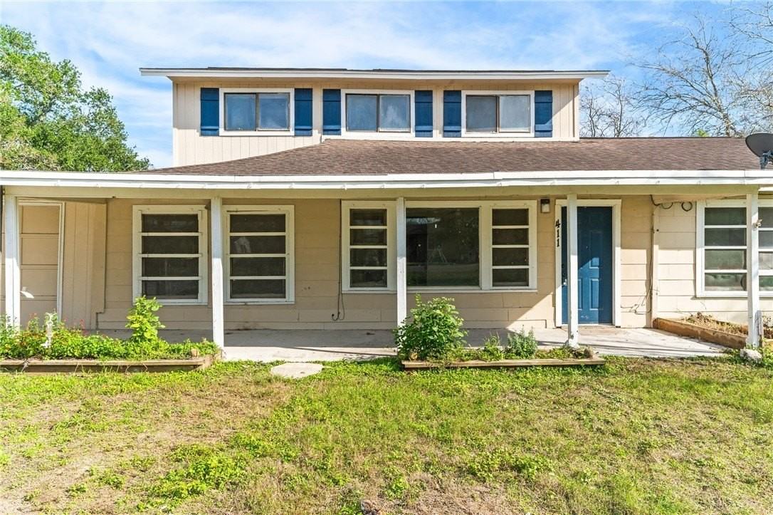 411 Rolling Acres Dr - Photo 2 of 40