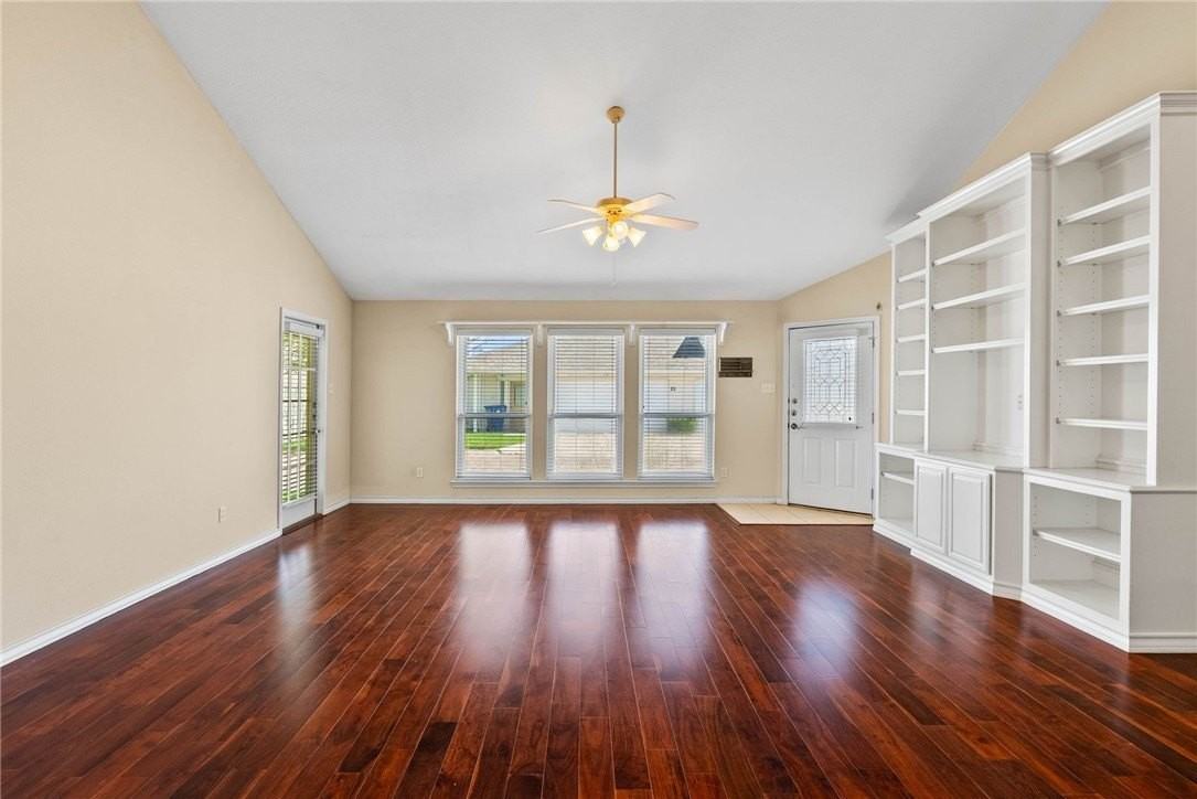 5642 Lipes Blvd - Photo 2 of 14