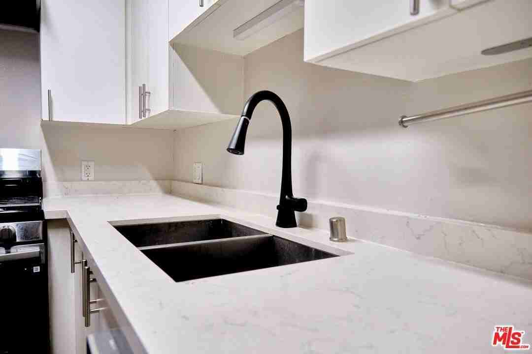 1242 9th St Unit 2a - Photo 2 of 39