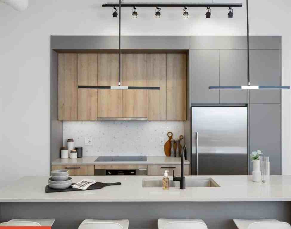 606 Foster Ave #402 - Photo 2 of 22