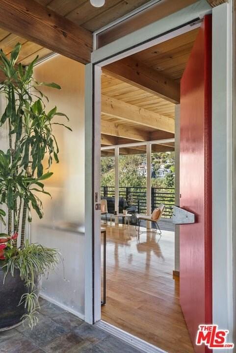 9119 Thrasher Ave - Photo 4 of 23