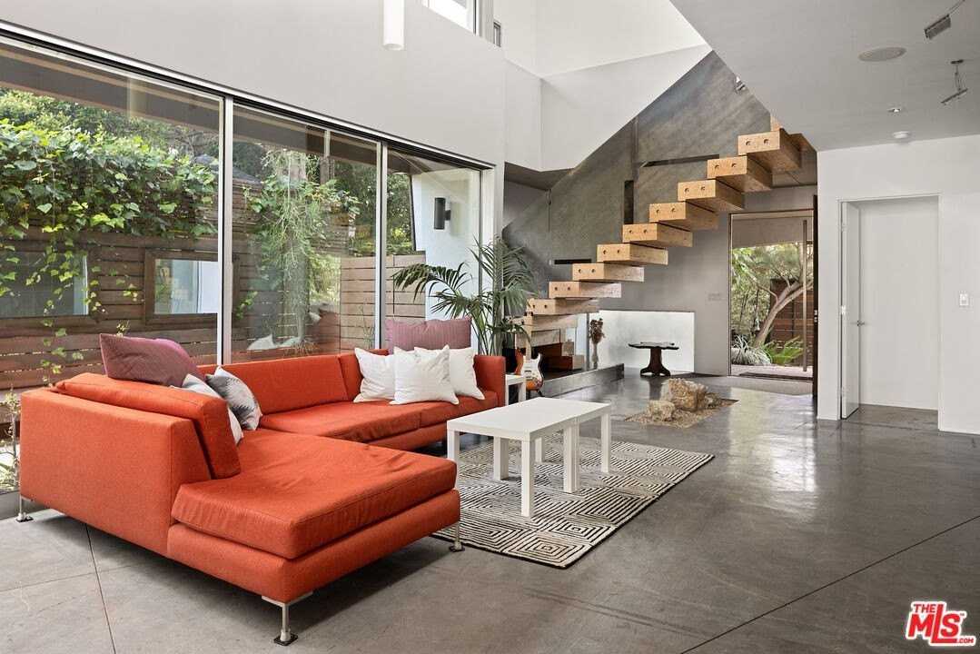 710 Milwood Ave - Photo 6 of 38