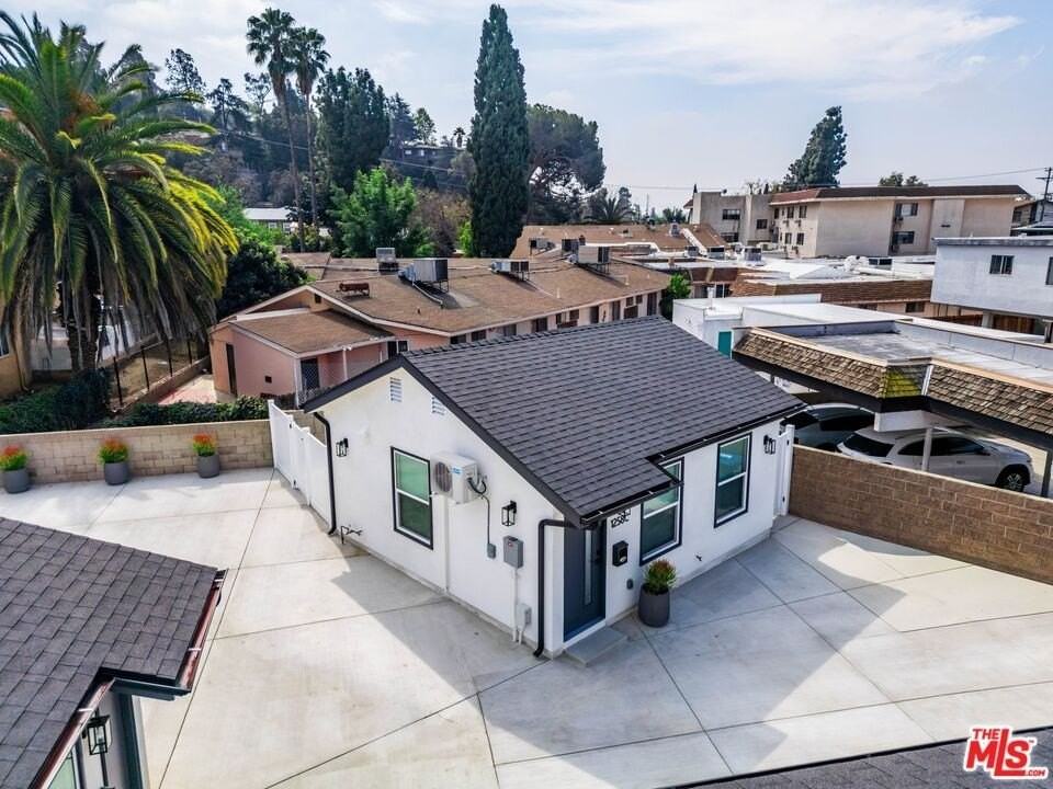 1258 Mariposa St Apt C - Photo 2 of 12