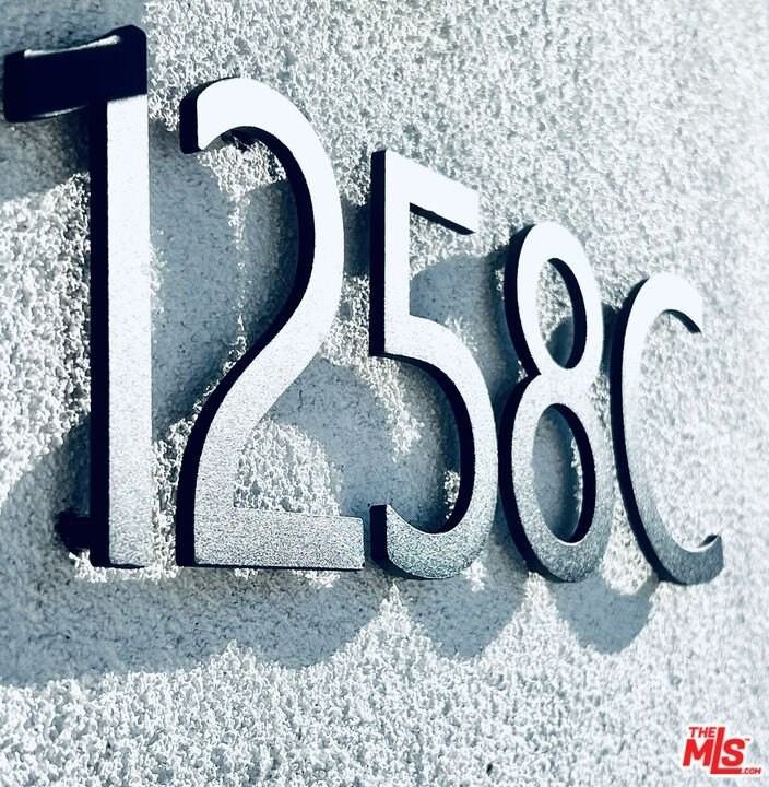 1258 Mariposa St Apt C - Photo 4 of 12