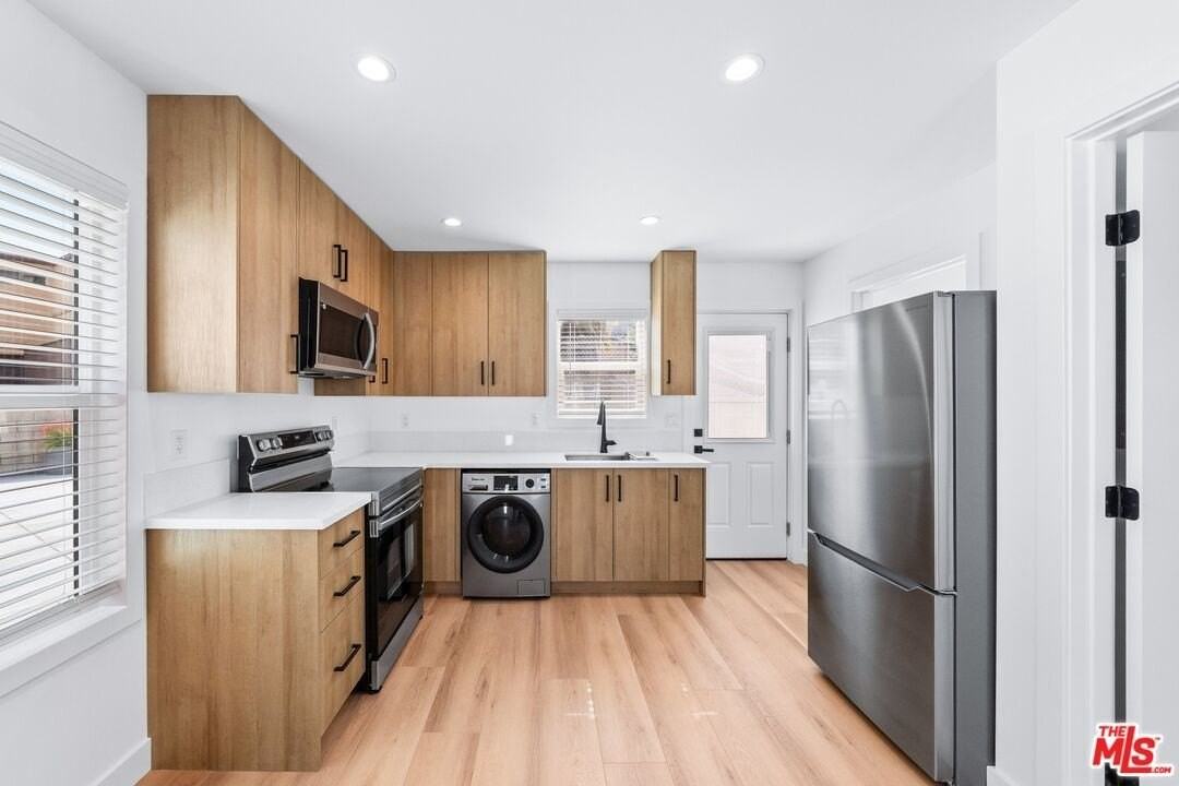 1258 Mariposa St Apt C - Photo 6 of 12