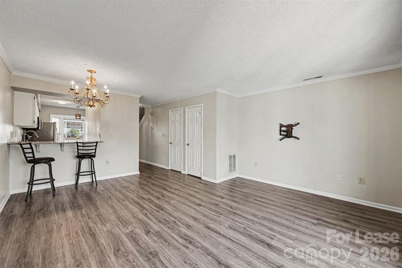 203 Heritage Pkwy - Photo 7 of 18