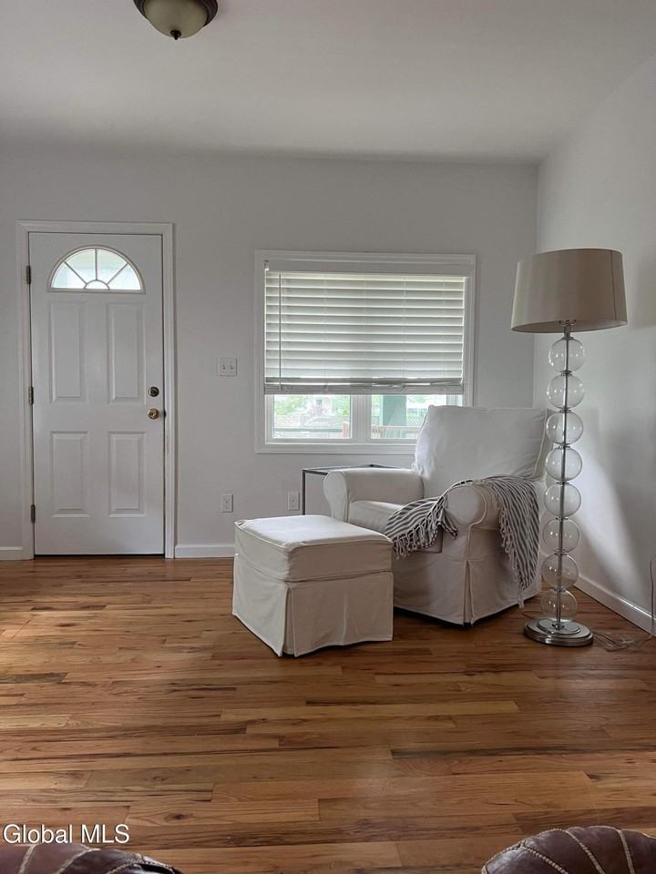 165 Lake Ave Unit 2 - Photo 4 of 17