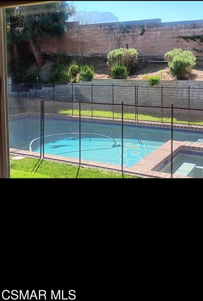 1211 Rotella St - Photo 2 of 7