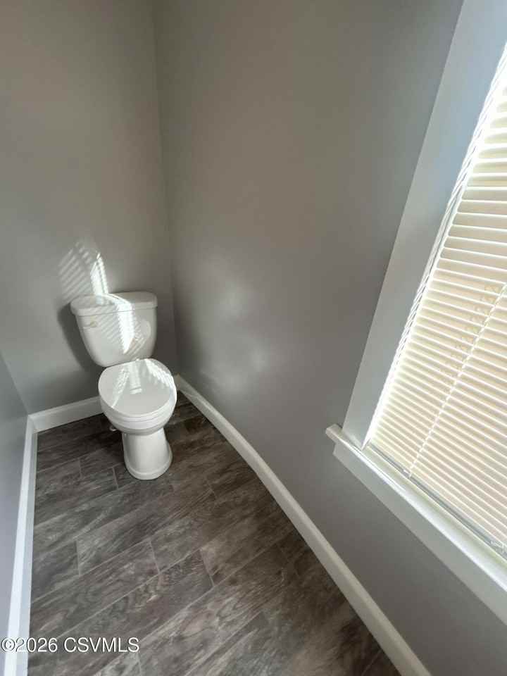 181 Railroad St - Photo 5 of 11