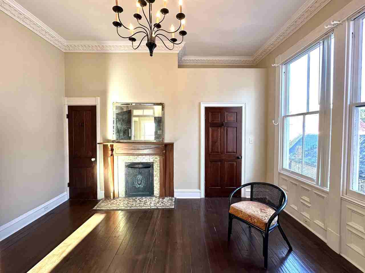 114 Rutledge Ave Apt E - Photo 2 of 9