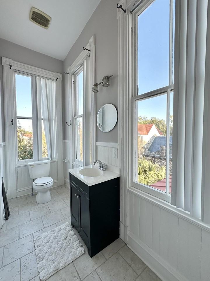 114 Rutledge Ave Apt E - Photo 7 of 9