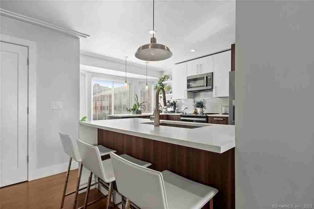 1611 Washington Blvd Apt 6 - Photo 3 of 33