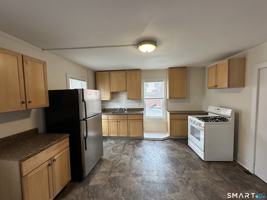 featured image of 162 Norwich Ave Unit 1