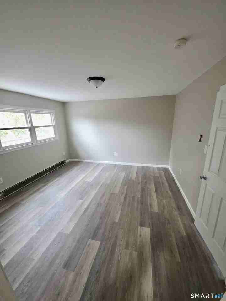 9 Peggy Lane - Photo 5 of 9