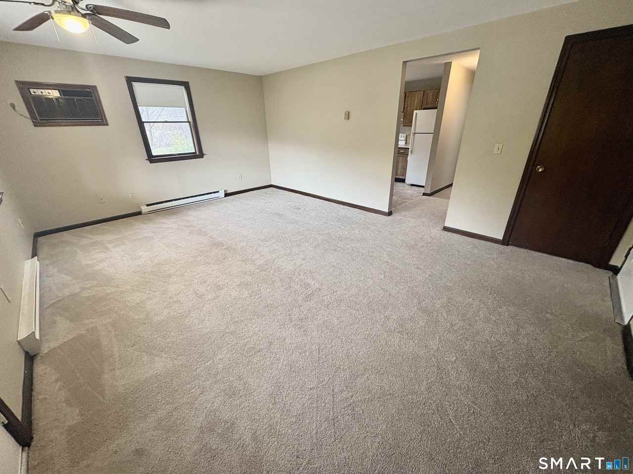 302 Boston Post Rd Apt 14 - Photo 5 of 9