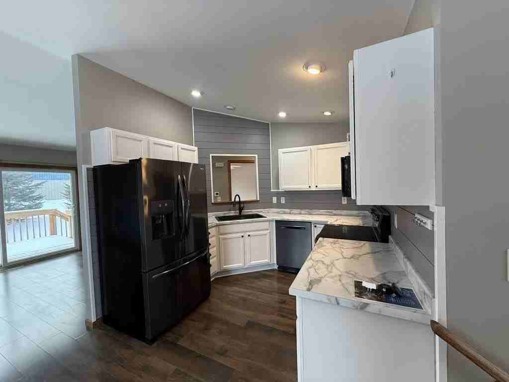 6608 Randylyn St - Photo 4 of 18