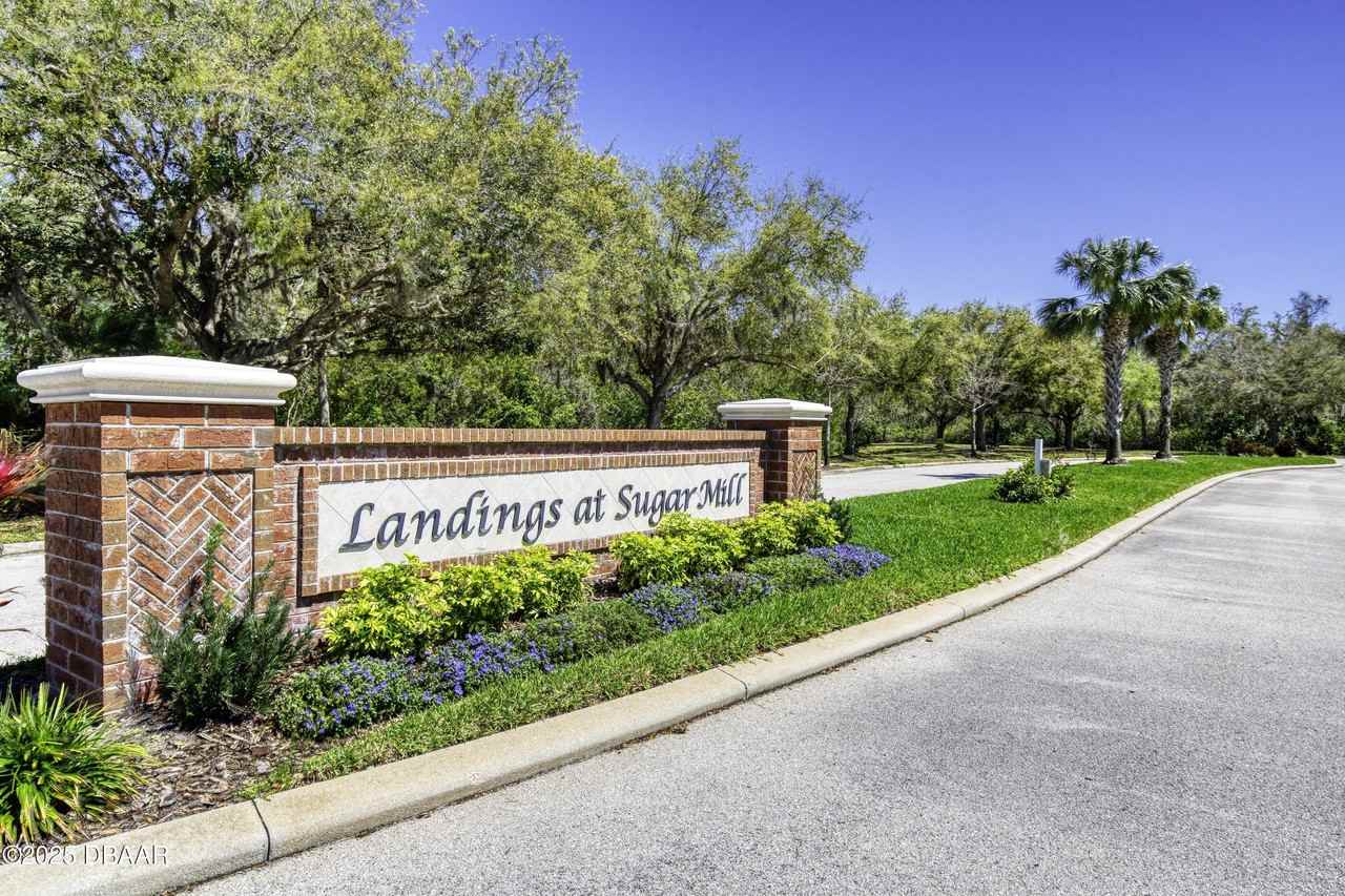 637 Mount Olympus Blvd - Photo 2 of 48