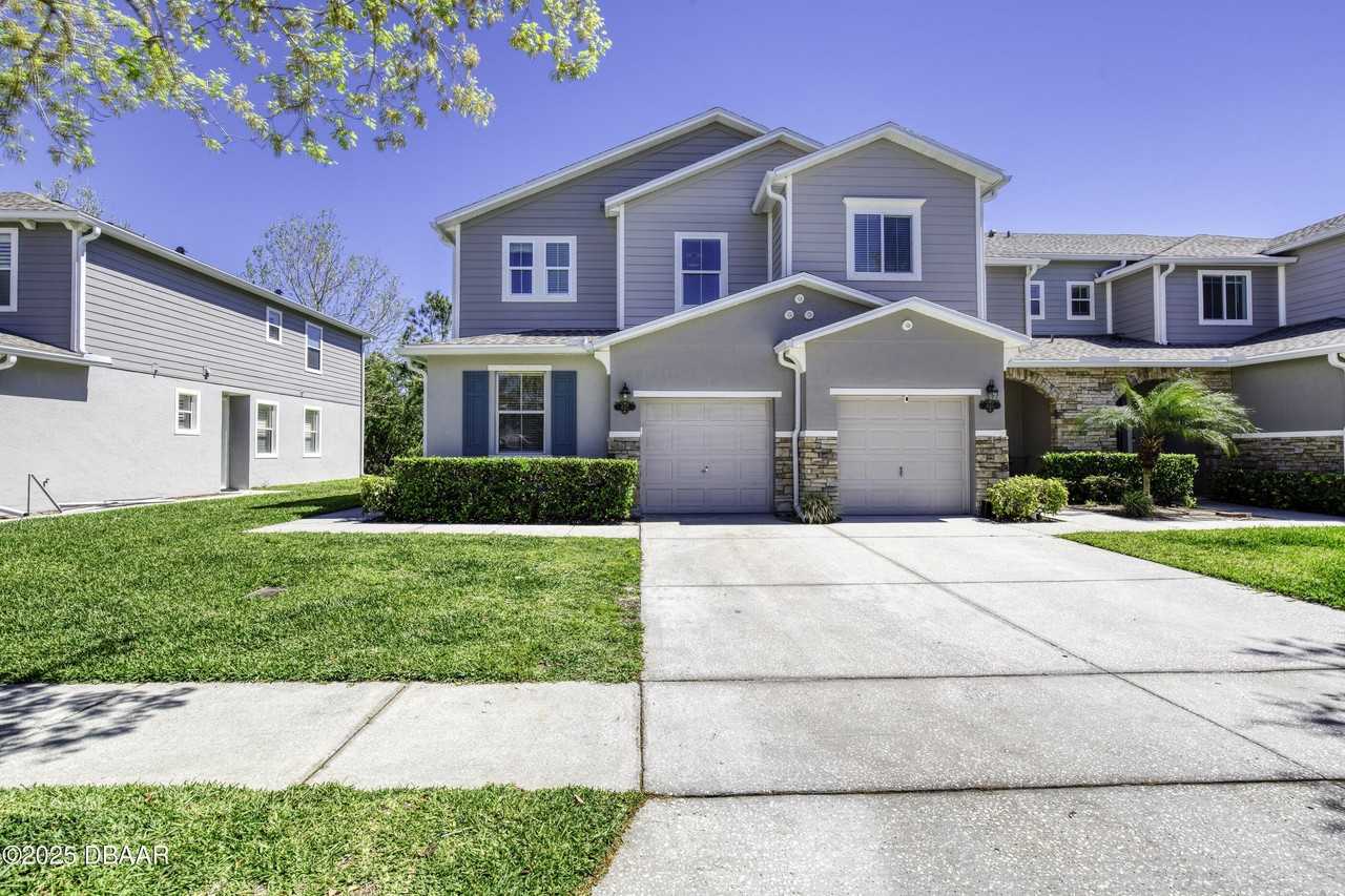 637 Mount Olympus Blvd - Photo 4 of 48