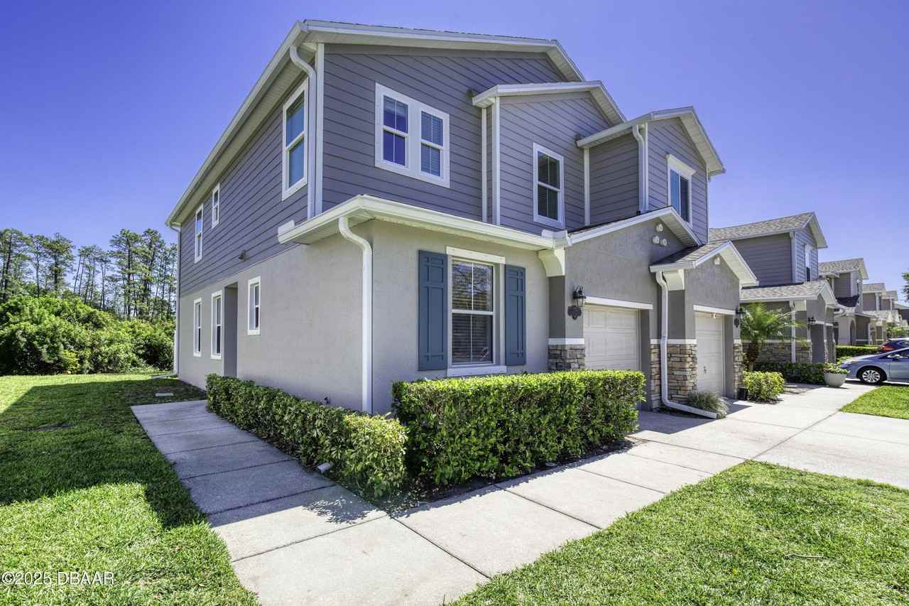 637 Mount Olympus Blvd - Photo 5 of 48