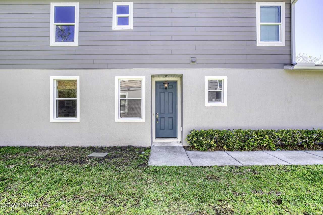 637 Mount Olympus Blvd - Photo 6 of 48