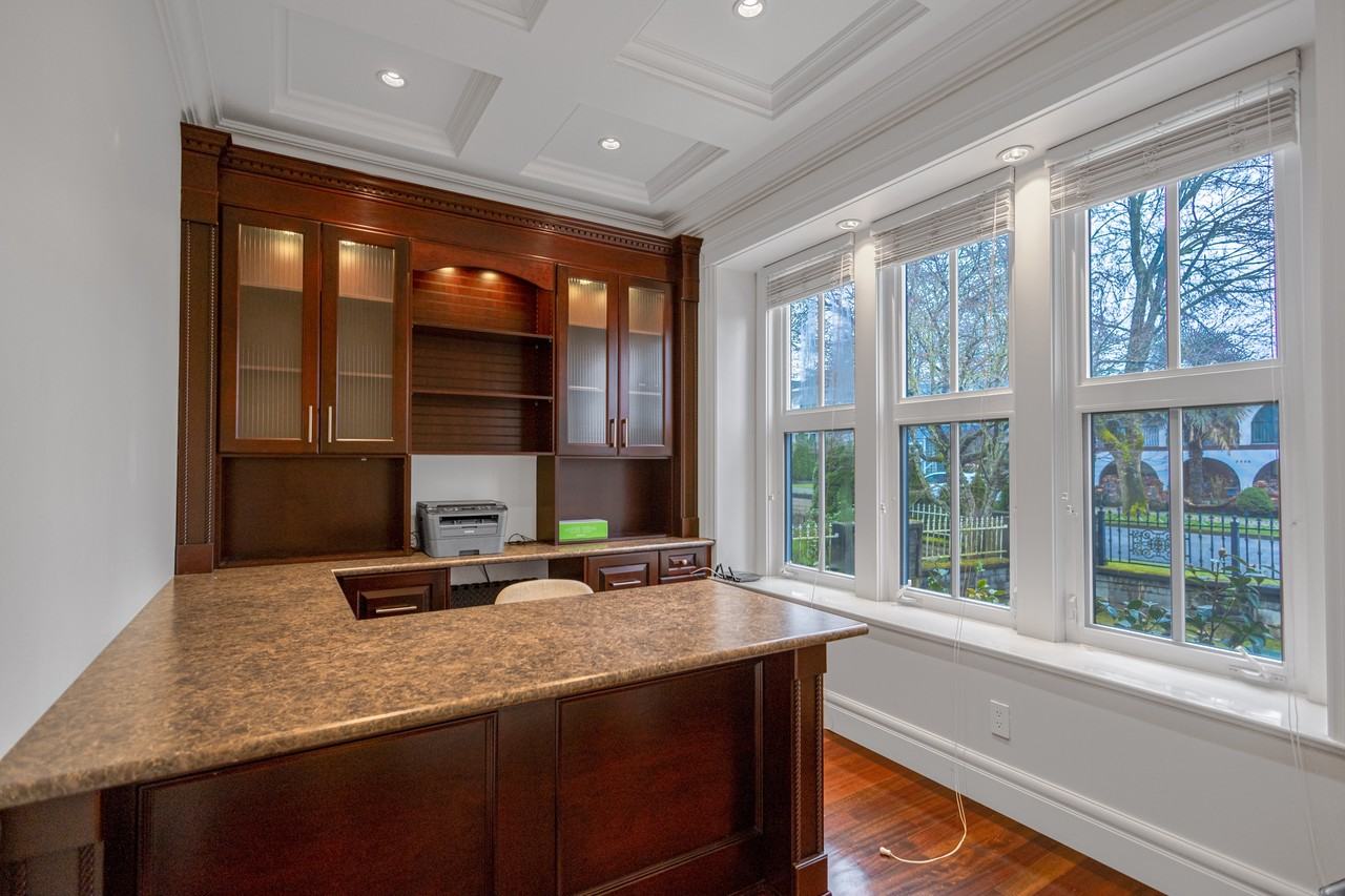 2365 21st Ave W #1 - Photo 6 of 33