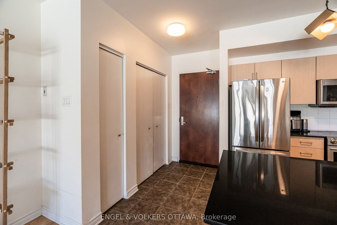 200 Apartment Building - Photo 6 of 17