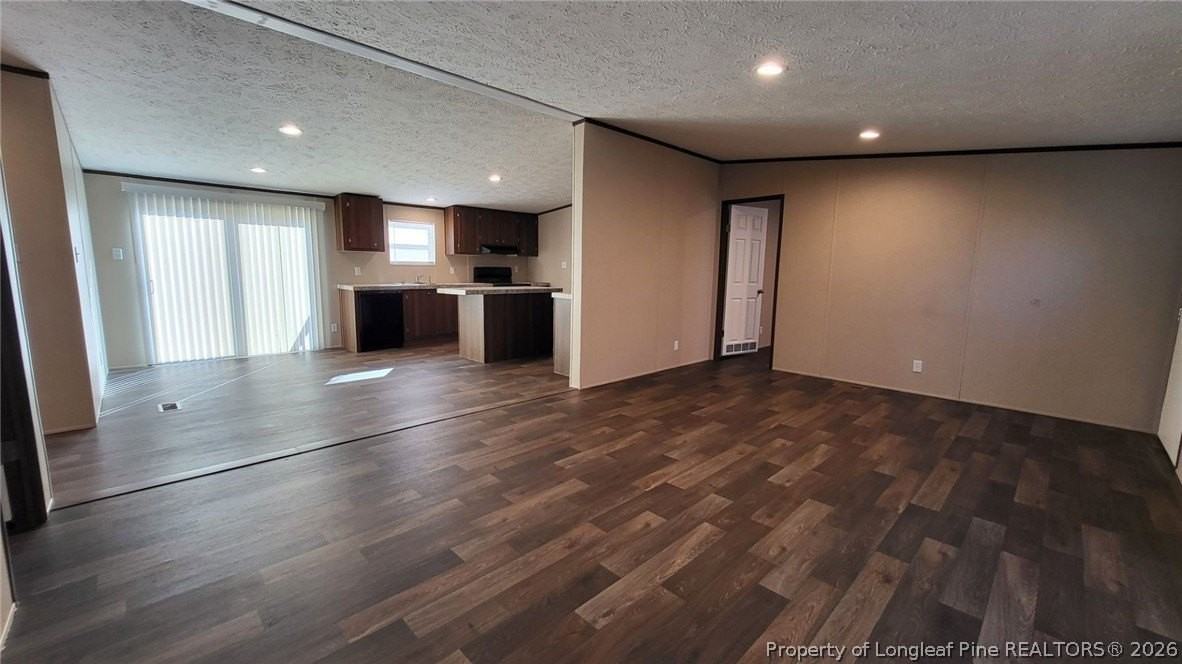 4224 Meadow Rd - Photo 3 of 14