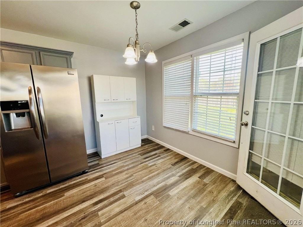 641 Hogart St - Photo 7 of 19