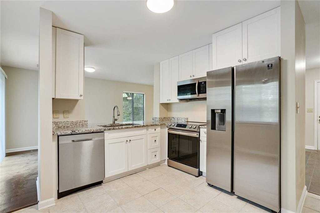 2953 Torreya Way Se - Photo 4 of 25