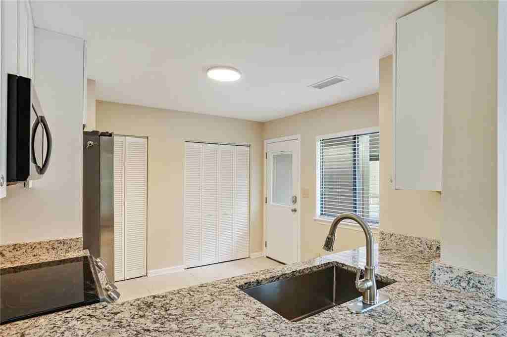 2953 Torreya Way Se - Photo 6 of 25