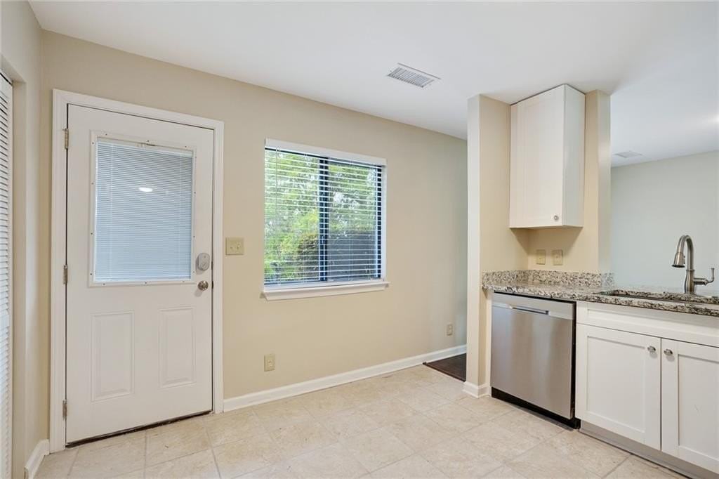 2953 Torreya Way Se - Photo 7 of 25