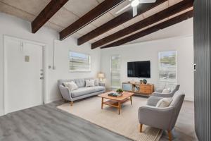 featured image of 3252 Sw 52nd Ave