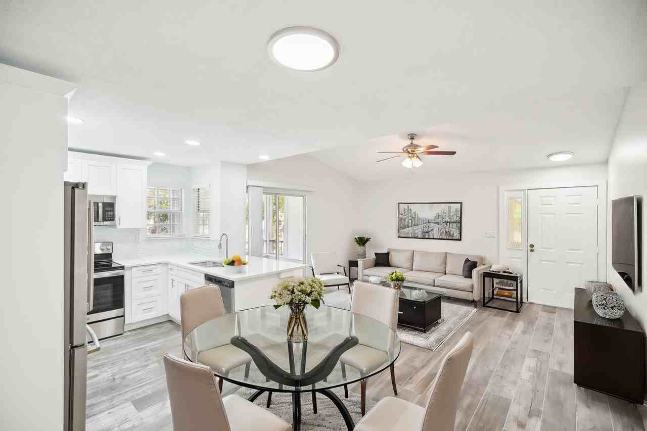 South Bay Apartments - Photo 2 of 21