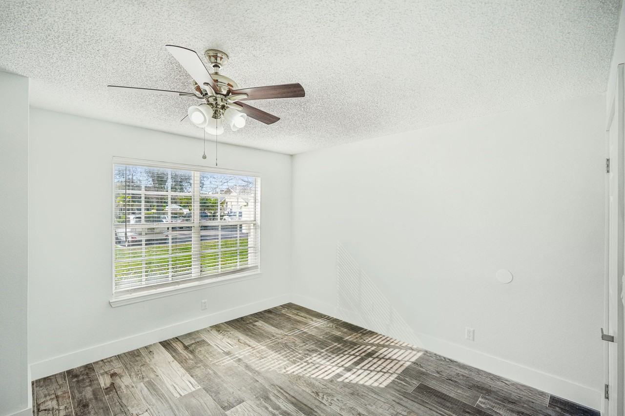 South Bay Apartments - Photo 7 of 21