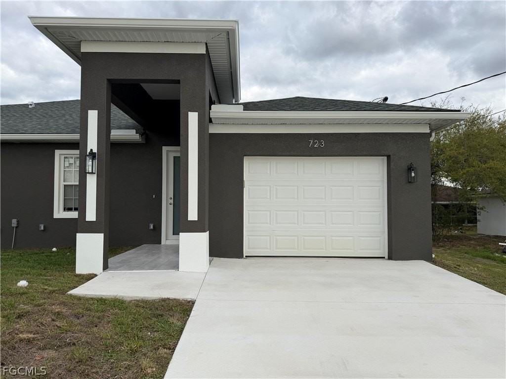 723 Ivan Ave S Unit 723 - Photo 2 of 48