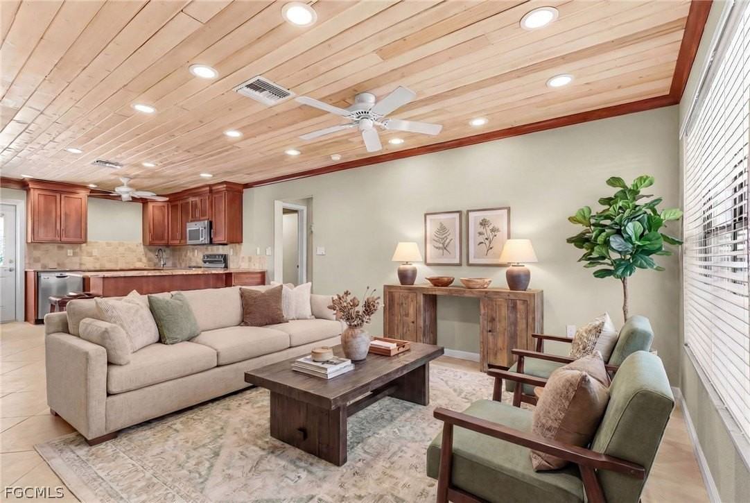 2371 Baybreeze St - Photo 5 of 33