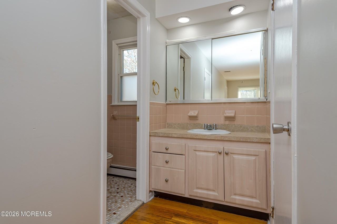 878 Green Valley Rd - Photo 2 of 5