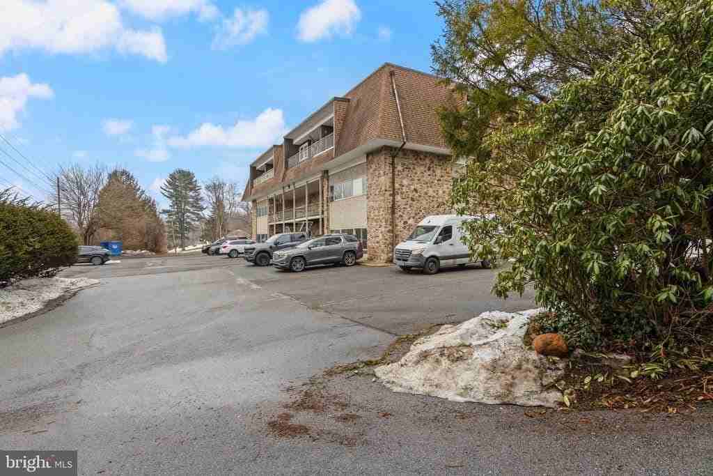4930 W Chester Pike #304