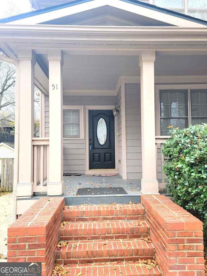 51 Little St Se - Photo 2 of 29