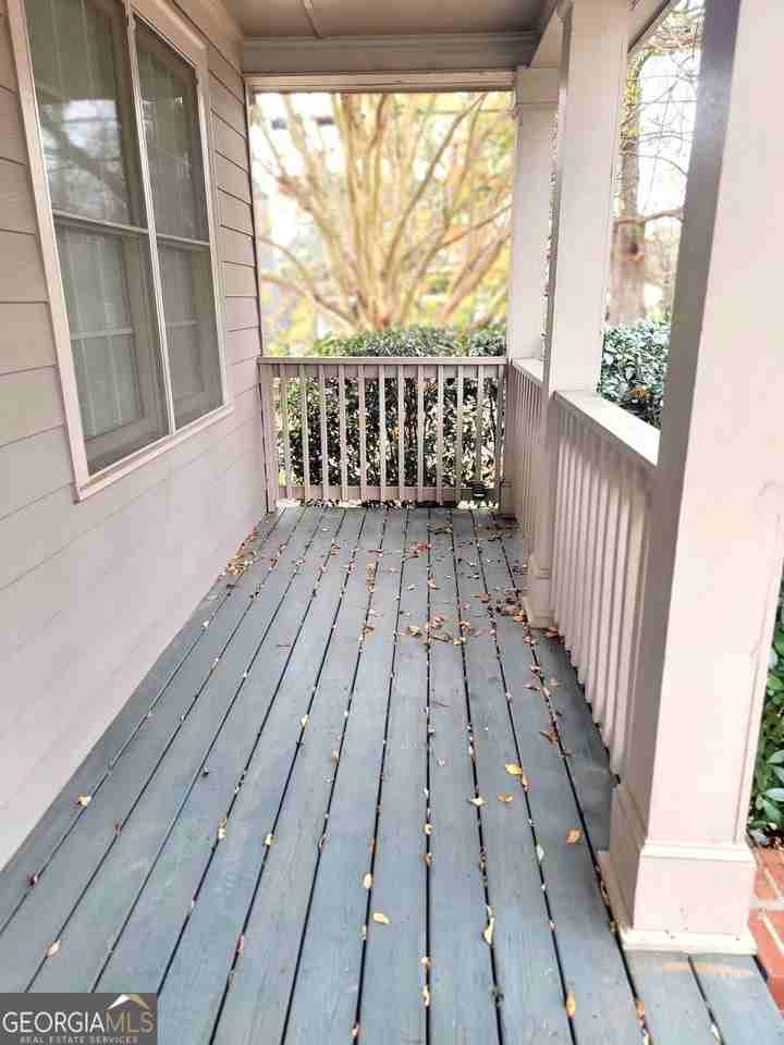 51 Little St Se - Photo 3 of 29