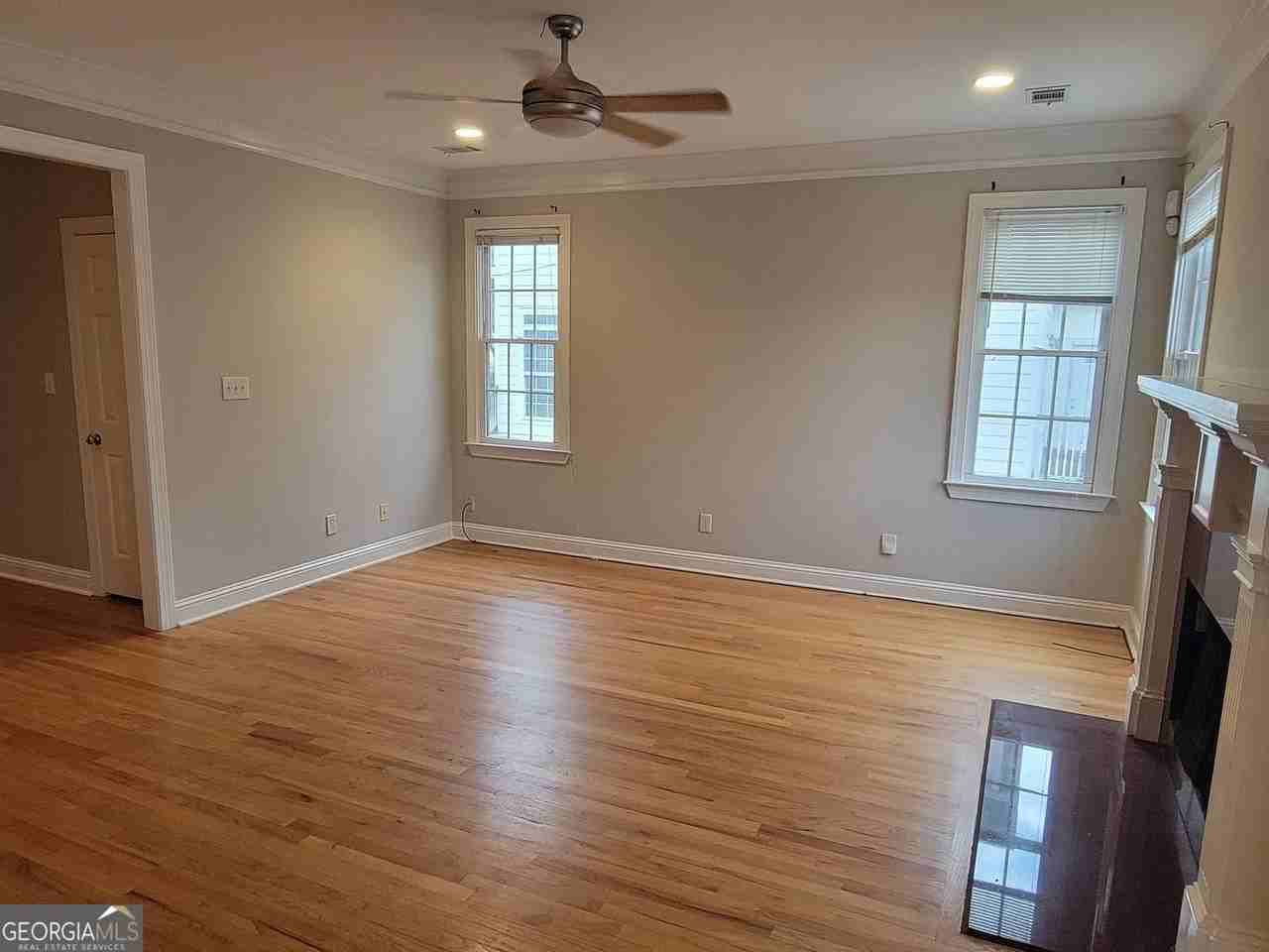 51 Little St Se - Photo 6 of 29