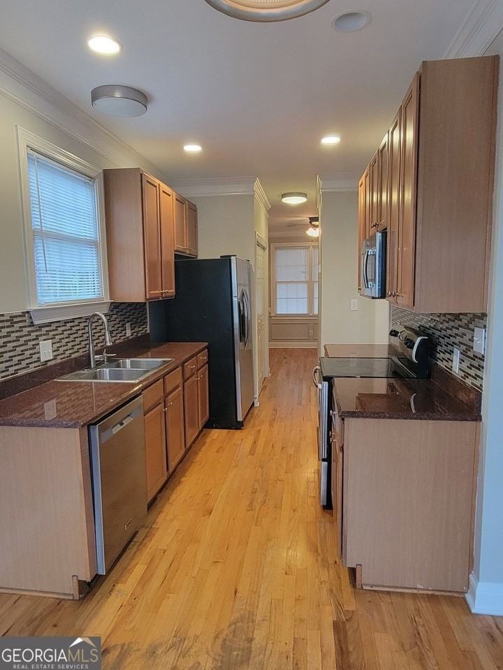 51 Little St Se - Photo 7 of 29