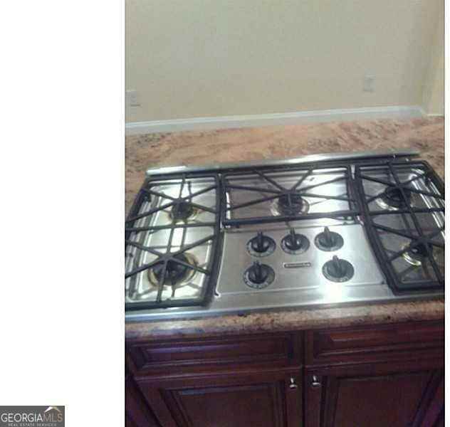 3296 Myrtle St - Photo 3 of 12