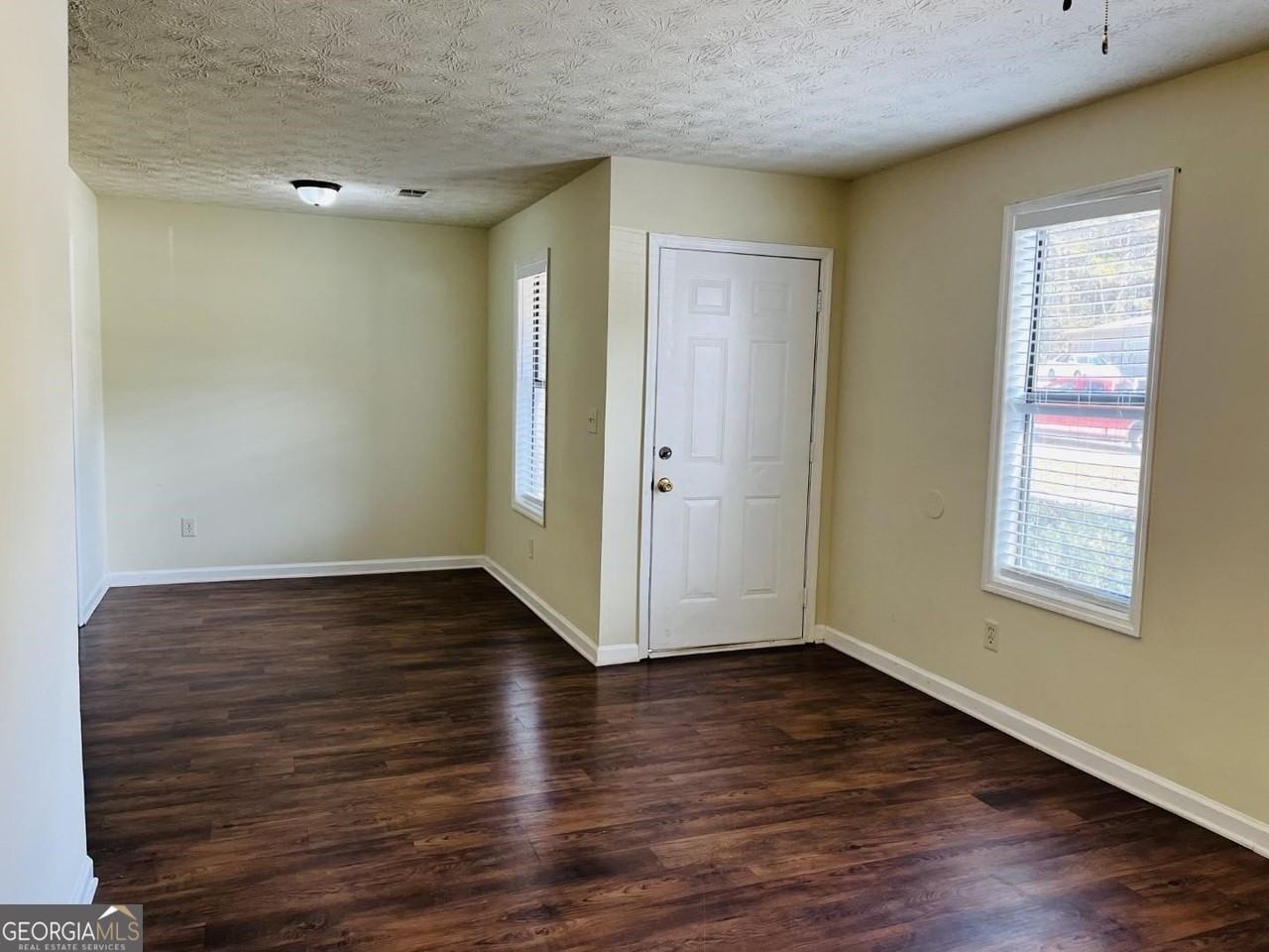 165 Pine Ter Unit 165 - Photo 7 of 19