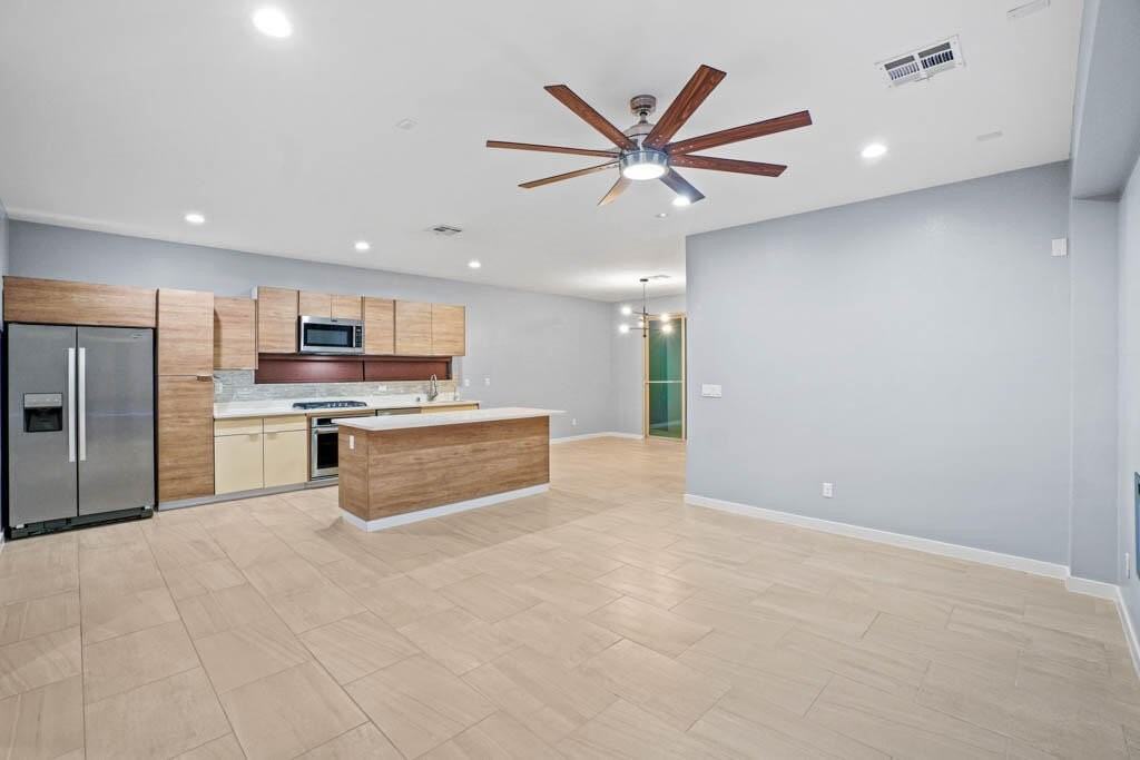 13847 Sandy Pine Way - Photo 4 of 36