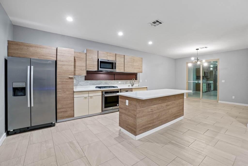 13847 Sandy Pine Way - Photo 6 of 36