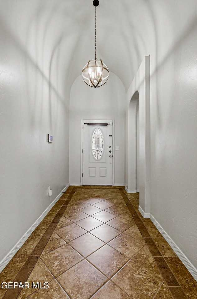 14223 Craggy Rock Ave - Photo 5 of 35