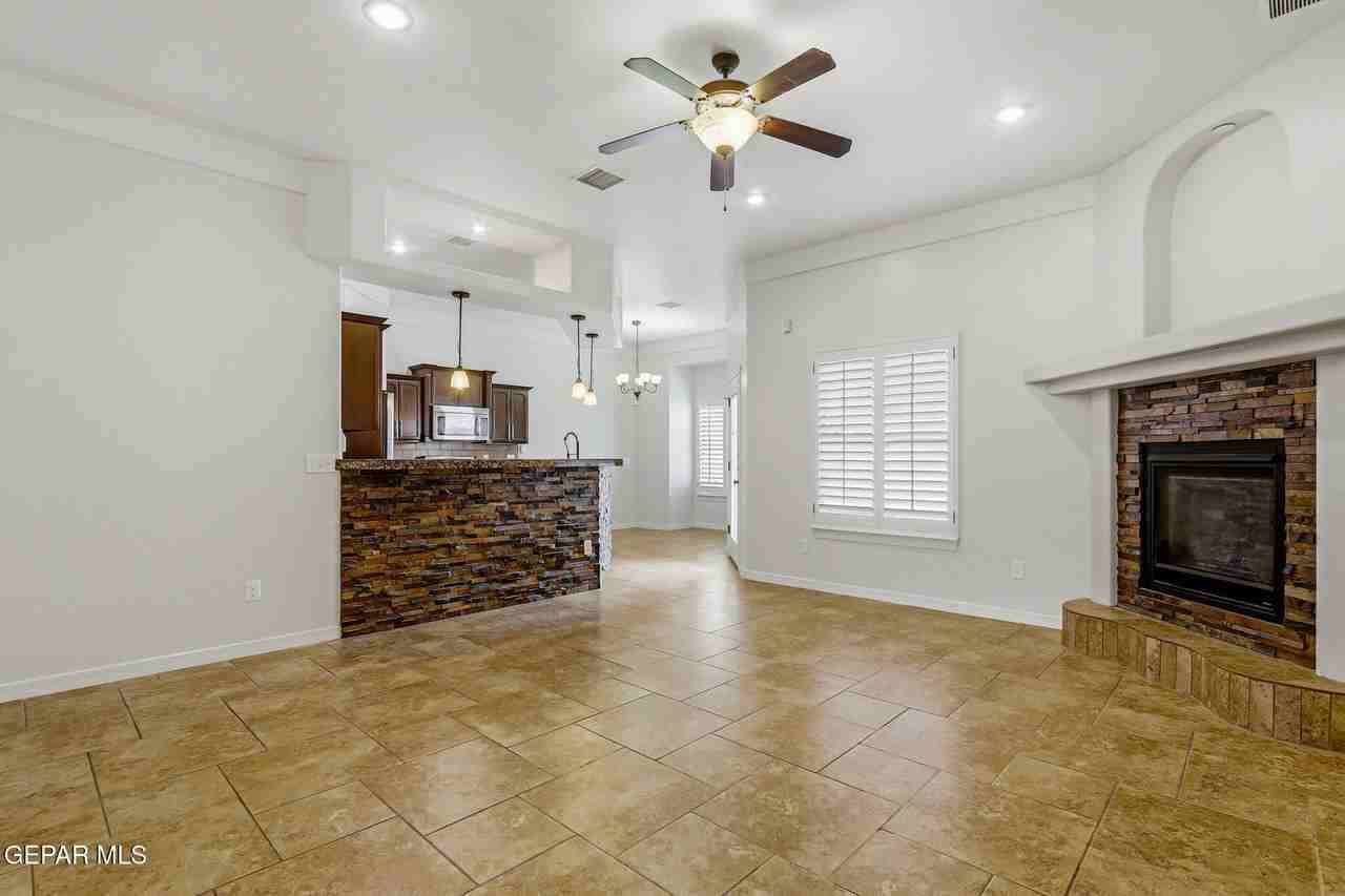 14223 Craggy Rock Ave - Photo 6 of 35