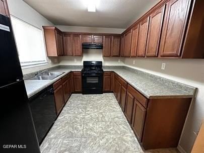 14304 Gil Reyes Dr Unit C - Photo 4 of 11