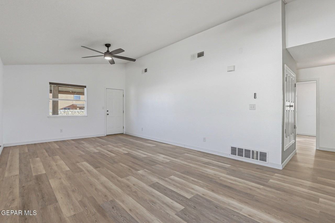 11864 Mesquite Rock Dr - Photo 7 of 28